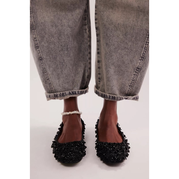 Free People Weekends Out Embellished Flats size 8.5 NIB - Picture 2 of 8